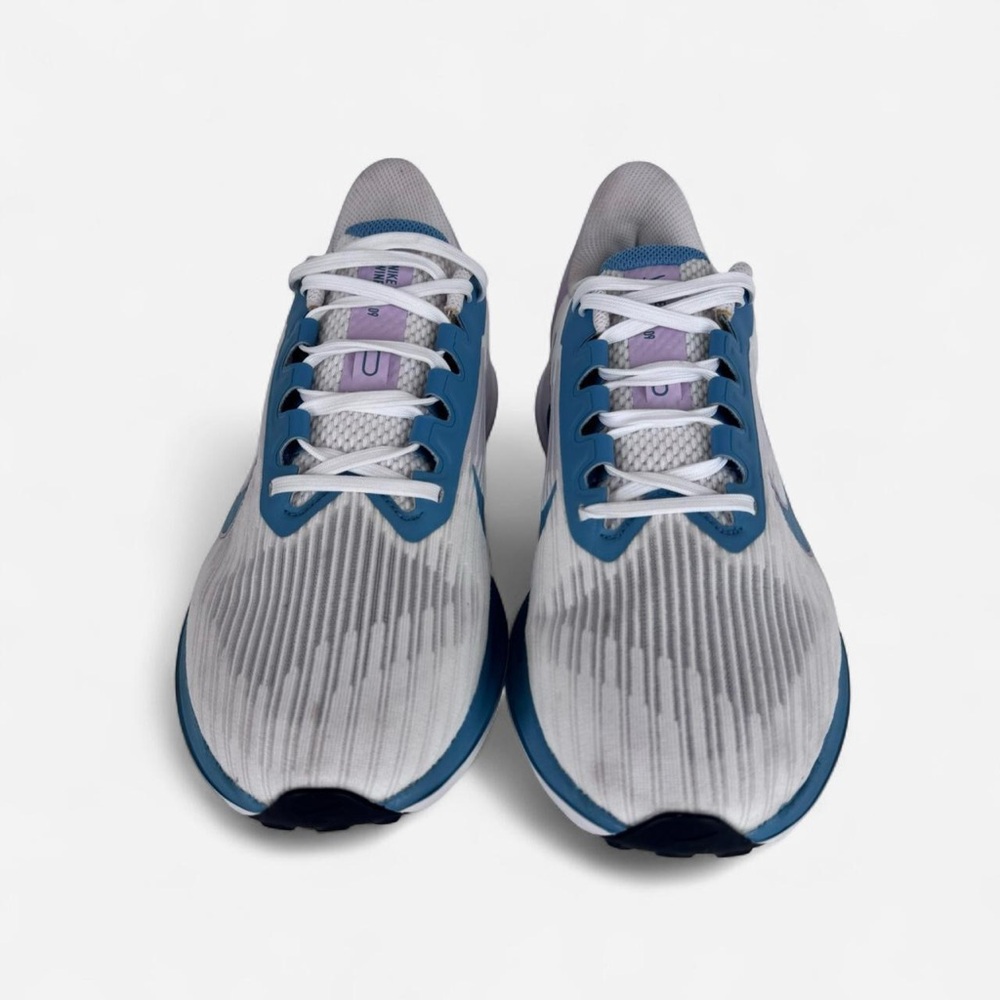 Women's Nike  Winflo 09 White and Blue Athletic Shoes - Picture 3 of 8